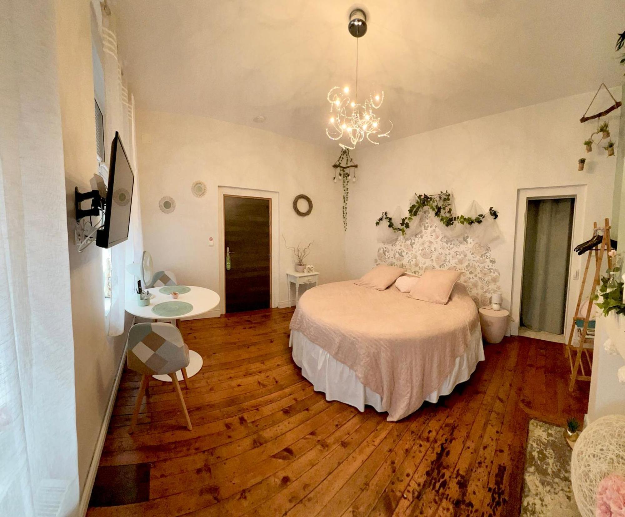Bed and Breakfast Domaine Des Anges Avesnes-sur-Helpe Exteriér fotografie