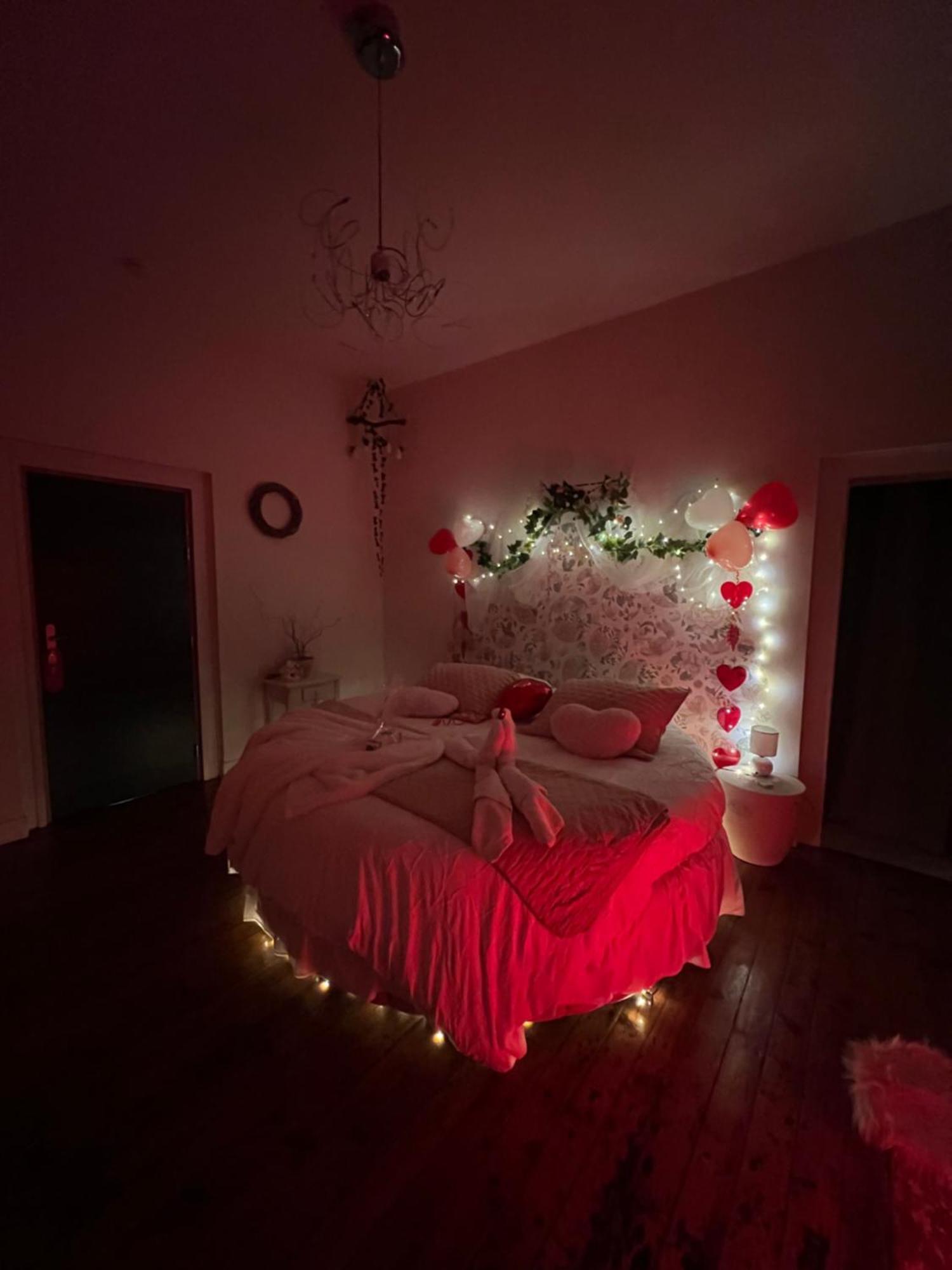 Bed and Breakfast Domaine Des Anges Avesnes-sur-Helpe Exteriér fotografie
